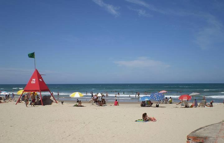 Apartamento charmoso na beira mar de Capão da Canoa Exterior foto